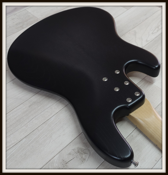 Sandberg California II TT4 passiv, Open Pore Blackburst